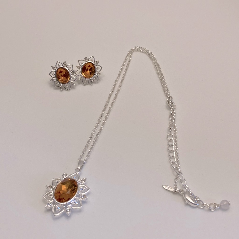 SAQ Silver Tone & Rhinestone Necklace W/ Earrings